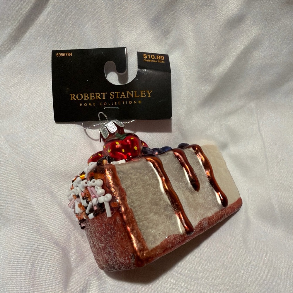 Robert Stanley Cake Slice Ornament - Brown and White